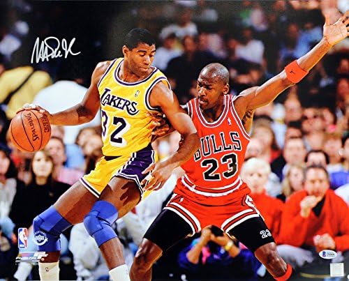 Lakers Magic Johnson, Michael Jordan Bas'ın Tanık olduğu 16X20 Fotoğraf İmzaladı